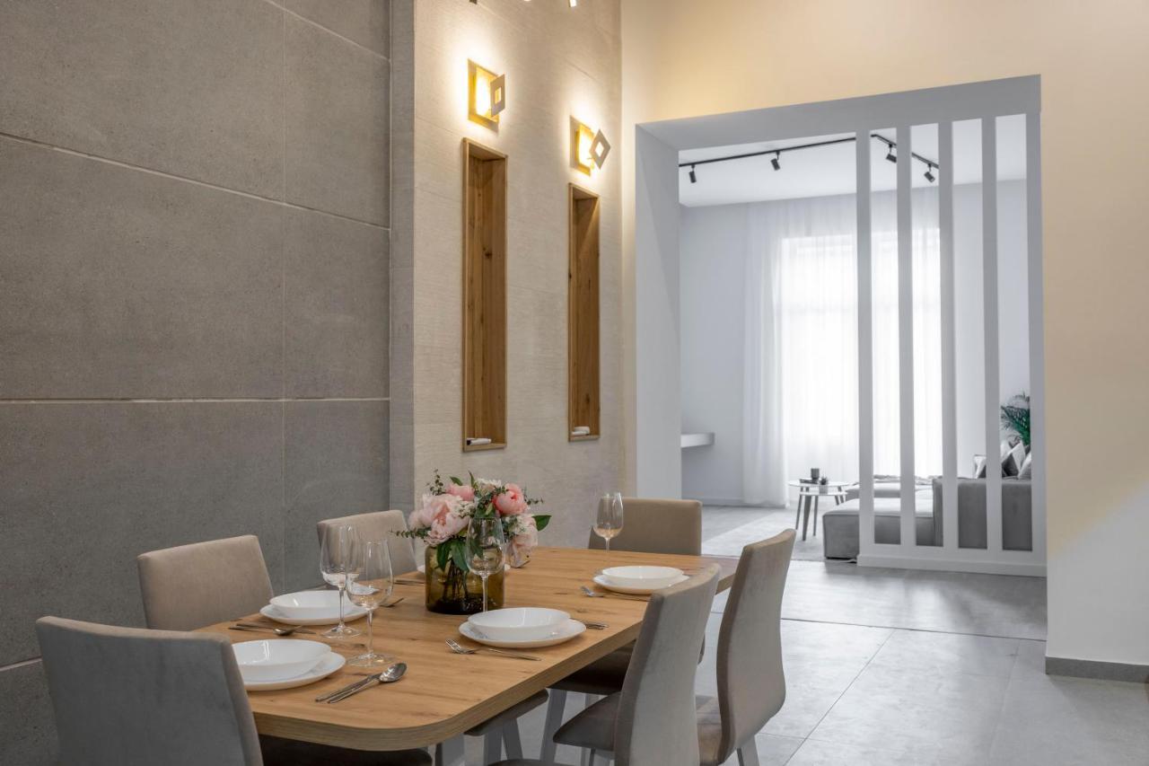 Luxurious & Spacious Central Residence With Balcony Budapest Ngoại thất bức ảnh